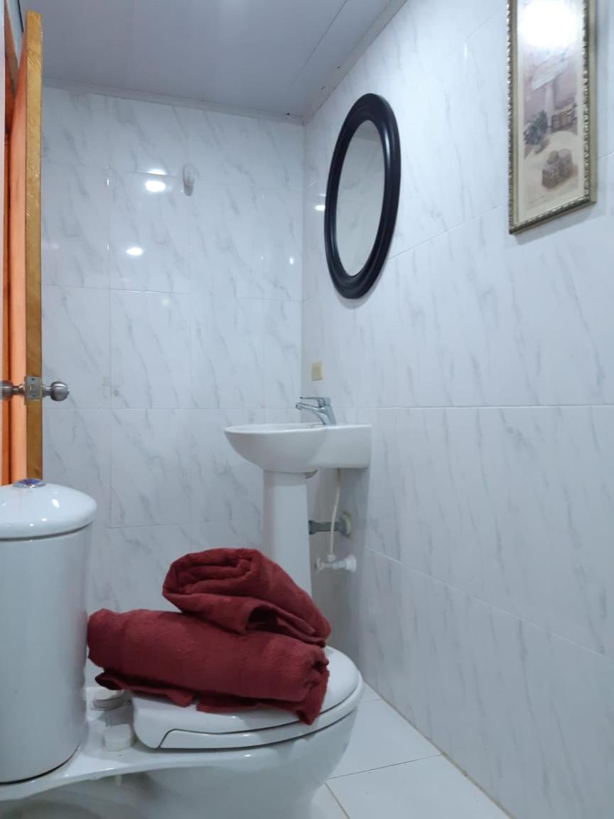 Joebi'S House Walking Distance To Rocky Cay Beach Ideal For Families Or Groups Buenavista  Екстериор снимка